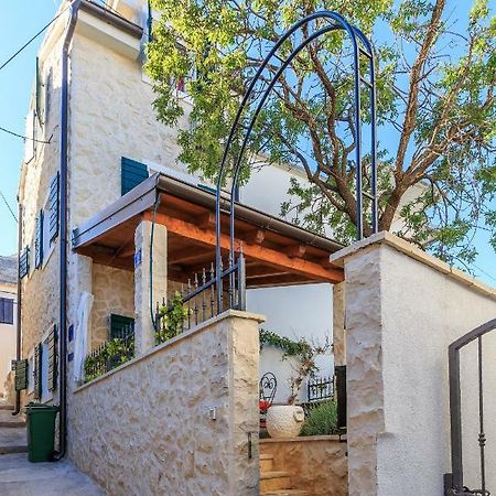 Holiday Home Primabella Примоштен Экстерьер фото