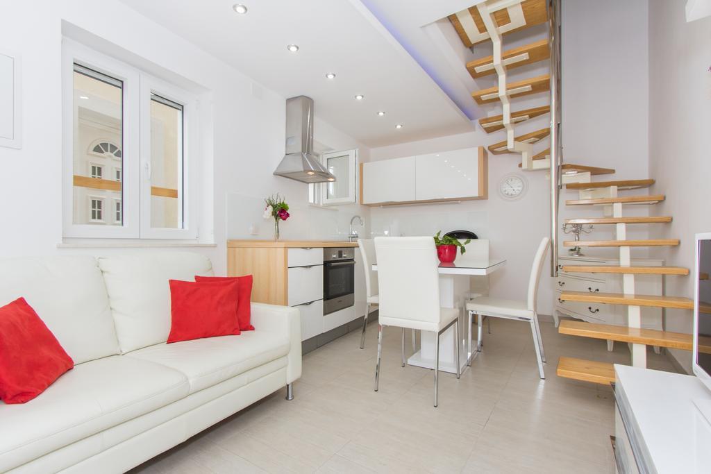 Holiday Home Primabella Примоштен Экстерьер фото