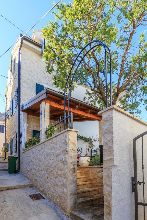 Holiday Home Primabella Примоштен Экстерьер фото